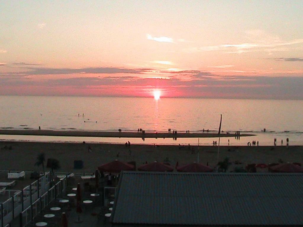 Beachroom Zandvoort Esterno foto